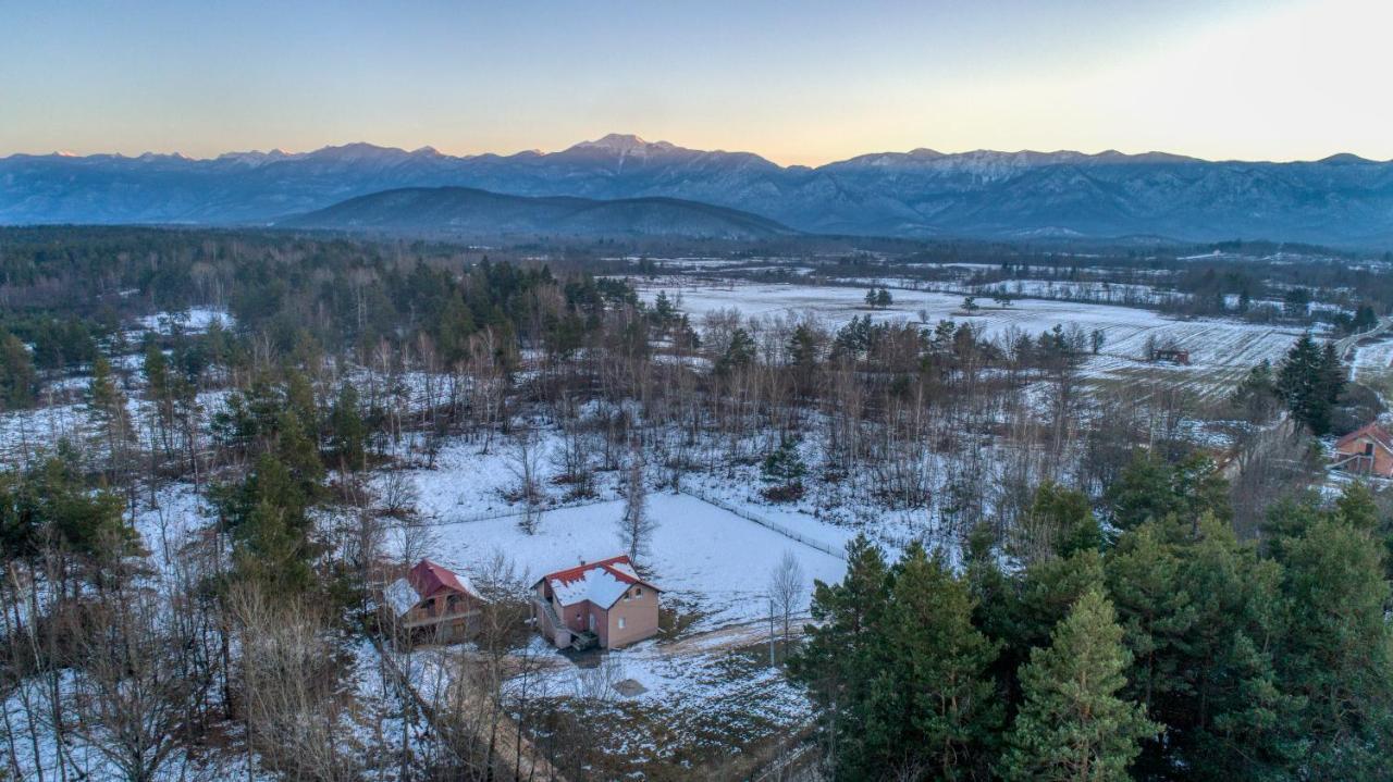 Apartman Vedro Polje Gospić Exterior foto