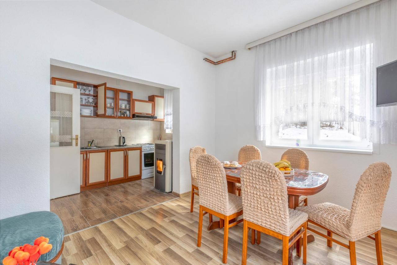 Apartman Vedro Polje Gospić Exterior foto