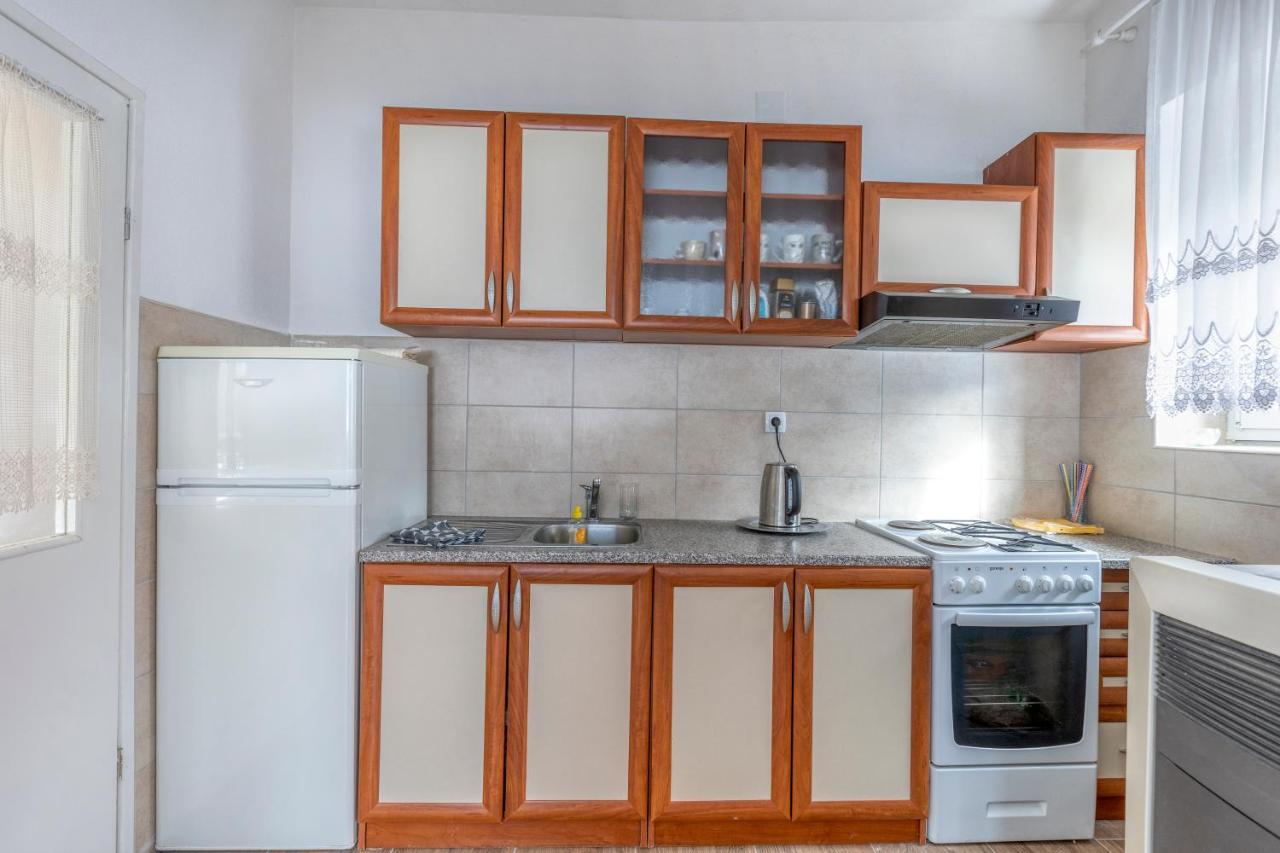 Apartman Vedro Polje Gospić Exterior foto